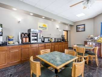 Days Inn By Wyndham Orangeburg Restoran gambar