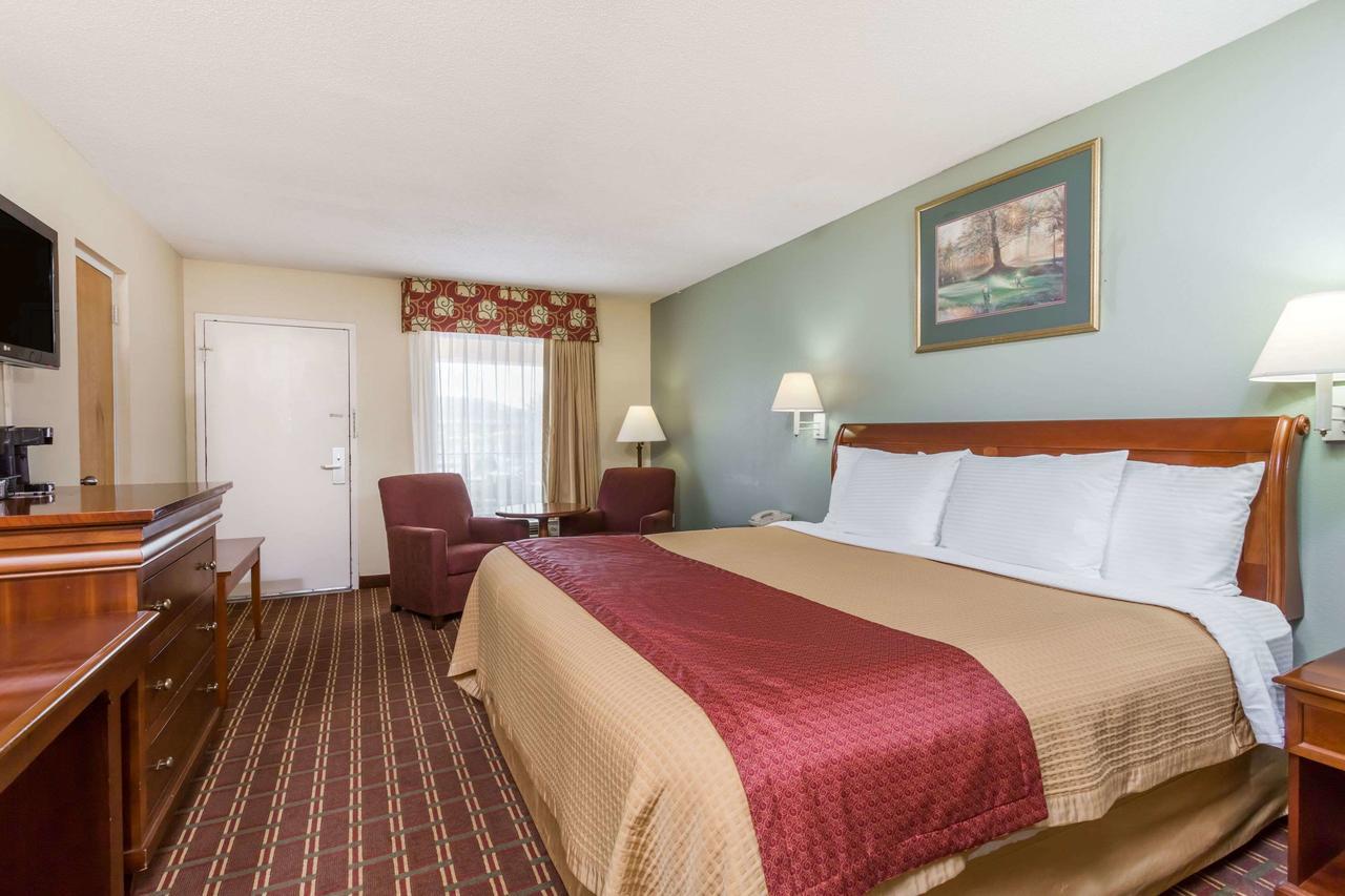 Days Inn By Wyndham Orangeburg Luaran gambar