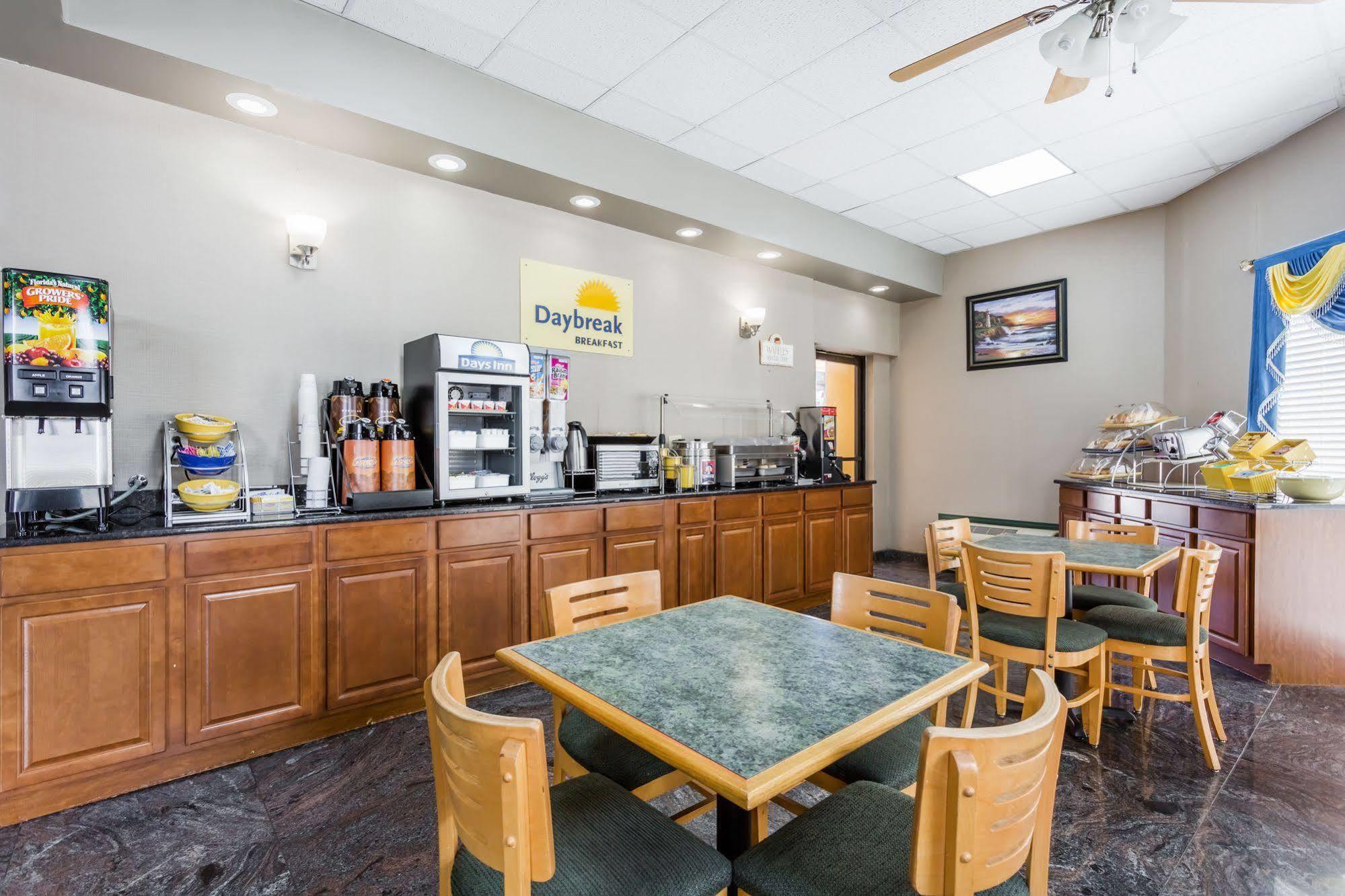 Days Inn By Wyndham Orangeburg Luaran gambar