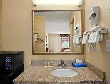 Days Inn By Wyndham Orangeburg Luaran gambar
